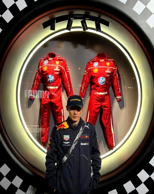 阿斯顿马丁横扫红牛车队，维斯塔潘扛起全队