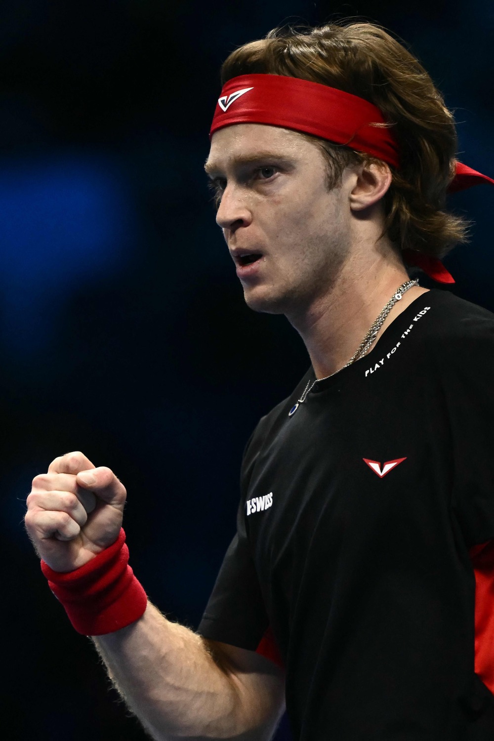 温网绝杀年终总决赛，兹维列夫关键制胜