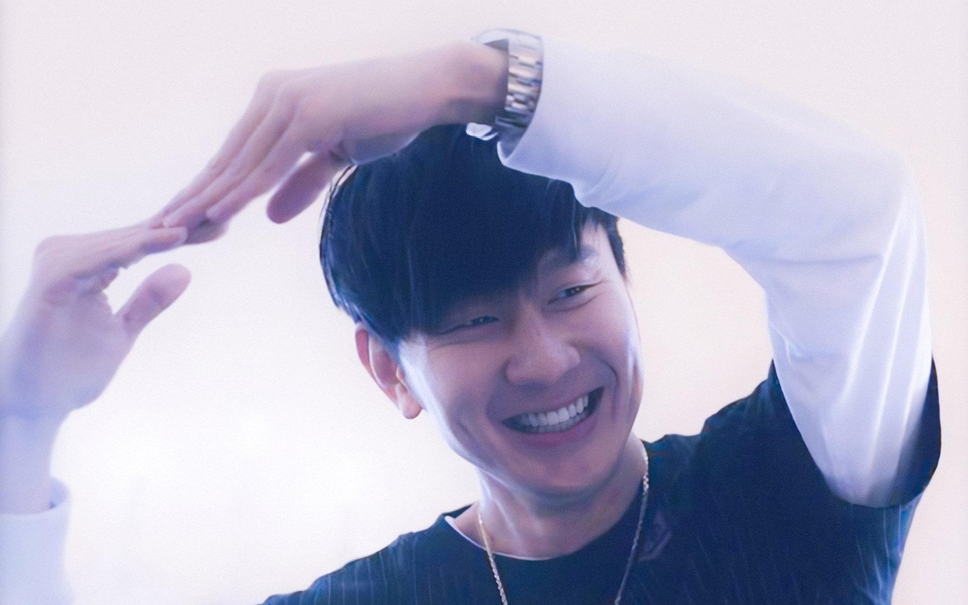 当蒸汽朋克机械钟遇上外科手术刀，德罗赞的旧时代技艺与湖人的精密切割